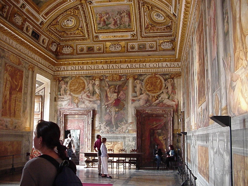 Vatican Museum.jpg